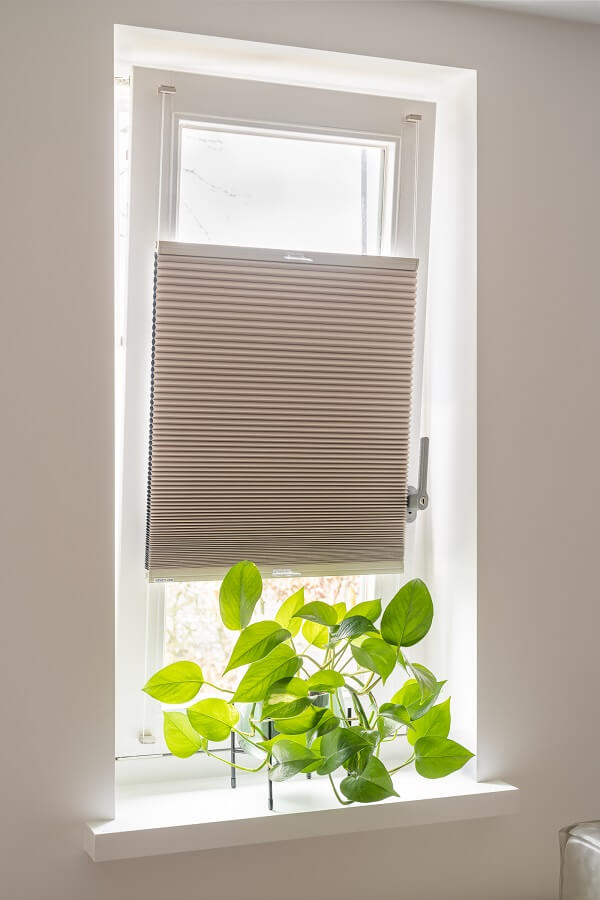 Eksempel på gardin til et dreje-kip-vindue