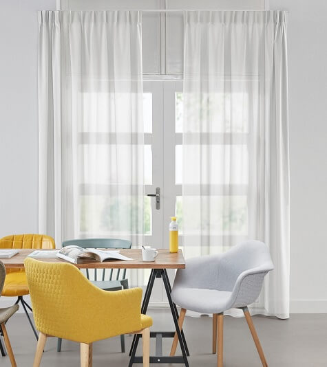 Skræddersyede transparente gardiner